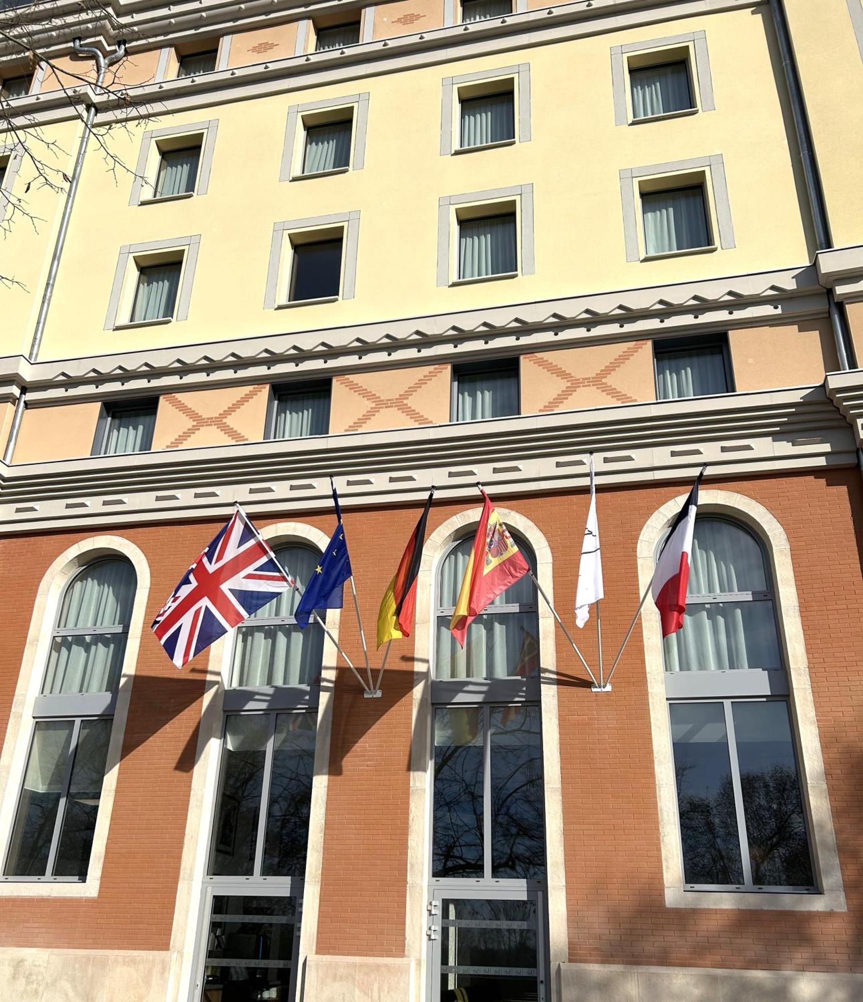 Dali Hotel Montauban Exterior foto